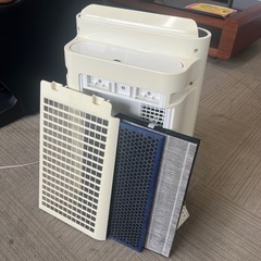 【お買い得‼️】シャープ 2017年製 ~23畳用 加湿空気清浄機  高濃度プラズマクラスター7000の画像