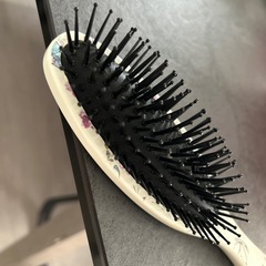 ヘアブラシの画像