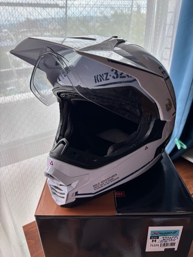 オフロードヘルメット