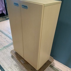 キャビネット　収納家具　の画像