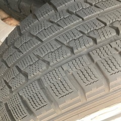 エルグランドに履いていたスタッドレスタイヤの画像