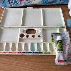 絵の具セットの画像