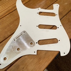 ストラトキャスター　ピックガード　アイボリー　美品　fenderの画像