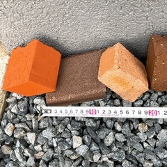 ブリックレンガ レンガ 2個 ハーフ チョコレート ブラウン 茶 ブロックの画像
