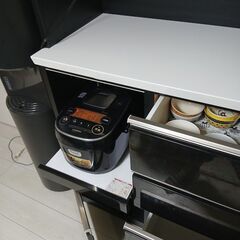 食器棚の画像