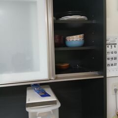 食器棚の画像