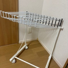 取引中[美品]スラックスハンガー　ズボンハンガー