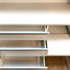 ★幅広で収納量たっぷり！ 高さ200cm未満で女性にも優しいキッチンボード ユーアイ グランシア シリーズ★の画像