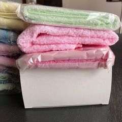 フェイスタオル色物　13枚　地模様　いただいた物だけど地厚　デイリーに‼︎の画像