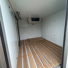 キャリートラック4WD冷凍冷蔵車の画像