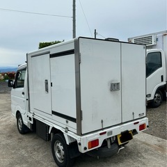 キャリートラック4WD冷凍冷蔵車の画像