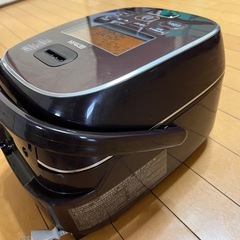 Zojirushi 炊飯器 NW-JB10 ブラウンの画像