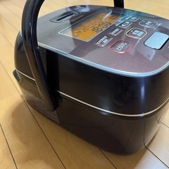 Zojirushi 炊飯器 NW-JB10 ブラウンの画像