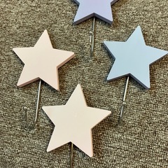【差し上げます】　キッズ　女児用　衣類ハンガー　小物用フックの画像