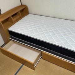 シングルベットフレーム　シングルベットマットの画像