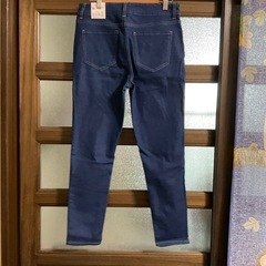 デニムパンツの画像