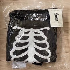 新品★salut! ガイコツセットアップ　ハロウィン　100-110cmの画像