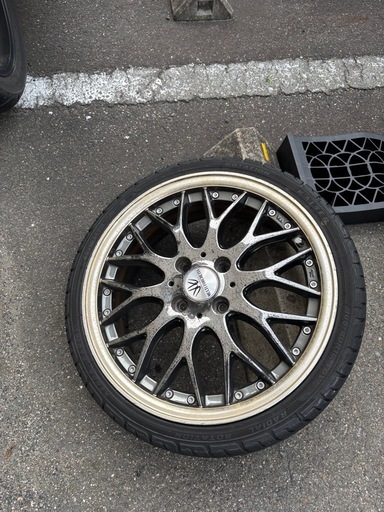 ロクサーニ　タイヤホイールセット