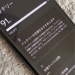Google Pixel 6a SIMフリー 有機ELディスプレイ 8GB 128GB チョーク 保護フィルム装着済み ケース付属の画像