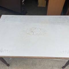 昭和レトロ　ダイニングテーブルの画像