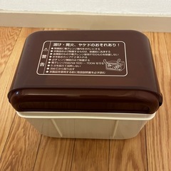Combi 哺乳瓶　消毒容器の画像