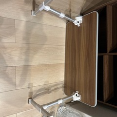 折りたたみ机の画像