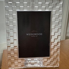 新品　WEDGWOOD フォトフレーム