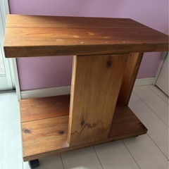 サイドテーブルの画像