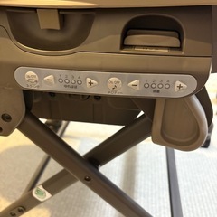 美品！コンビ　電動ハイローチェアの画像