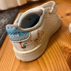 adidasモアナ13センチの画像