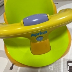 バスチェア(アップリカ)の画像