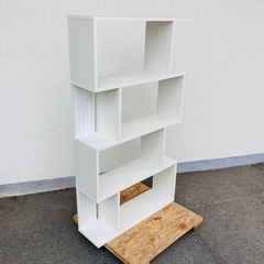 S字オープンシェルフ　収納棚　オープンラック　飾り棚　ディスプレイラック　白の画像