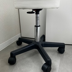 キャスターチェアーの画像