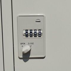 生興　ダイヤル錠　６人用ロッカー『中古美品』複数入荷！の画像