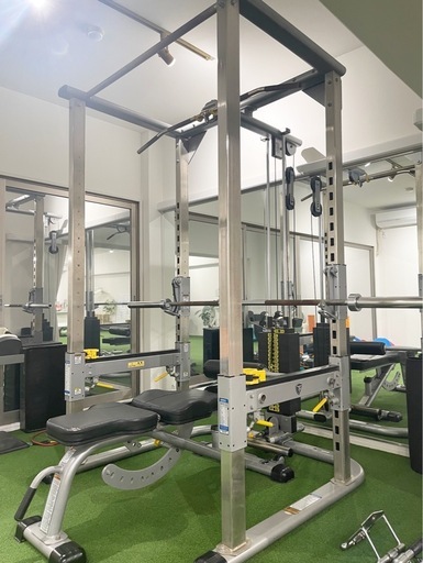 トレーニングマシン