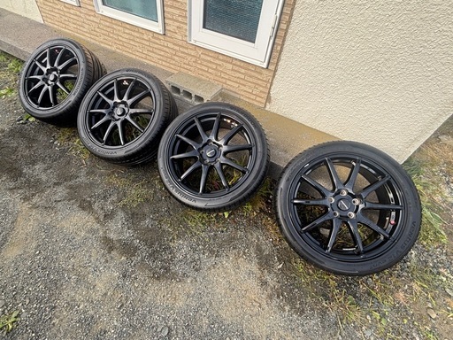 お値下げ18インチ タイヤホイールセット 215/45R18