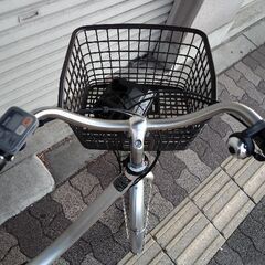 [Panasonic]ViVi(ビビ)L 24型 電動アシスト自転車 12Ahバッテリー+充電器+キー2本(ウォームシルバー)の画像