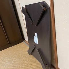 折りたたみテーブルの画像