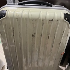 キャリーケースの画像