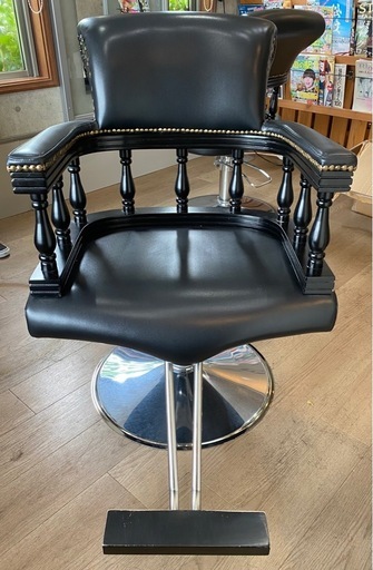 (受け渡し決まりました
)値下げしました 美容室用椅子 2脚セット 美容室チェア　ヨーロピアン風スタイリングチェア セット椅子
