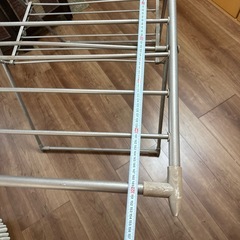 折りたたみ式　物干しラック　の画像