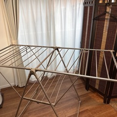 折りたたみ式　物干しラック　の画像