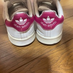 子供靴 adidas スタン・スミス 18.0cmの画像