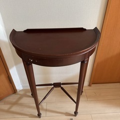 天然木物置テーブルの画像