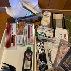 (新品)日用品 大量セット(取引中)の画像