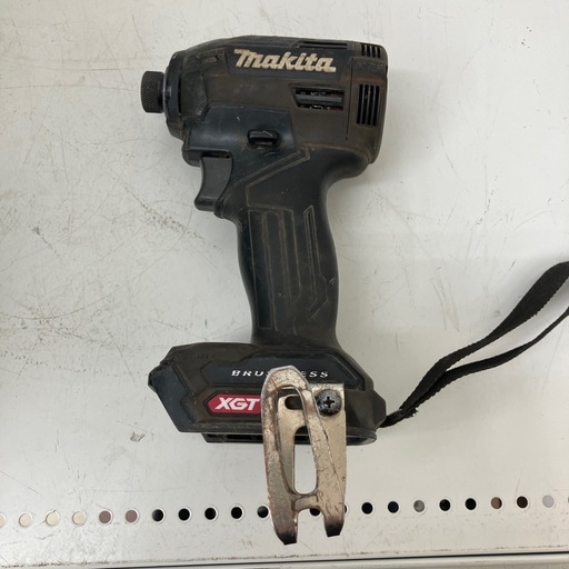 【中古】【店頭引取限定】makita インパクトドライバ　14300円