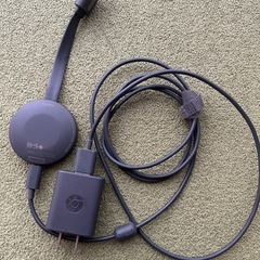 HDMI接続のChromecast第二世代、電源アダプター付きの画像