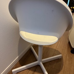 IKEA学習椅子の画像