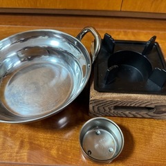 1人用鍋とコンロ台の画像