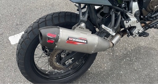 テネレ700 ヨシムラスリップオンマフラー